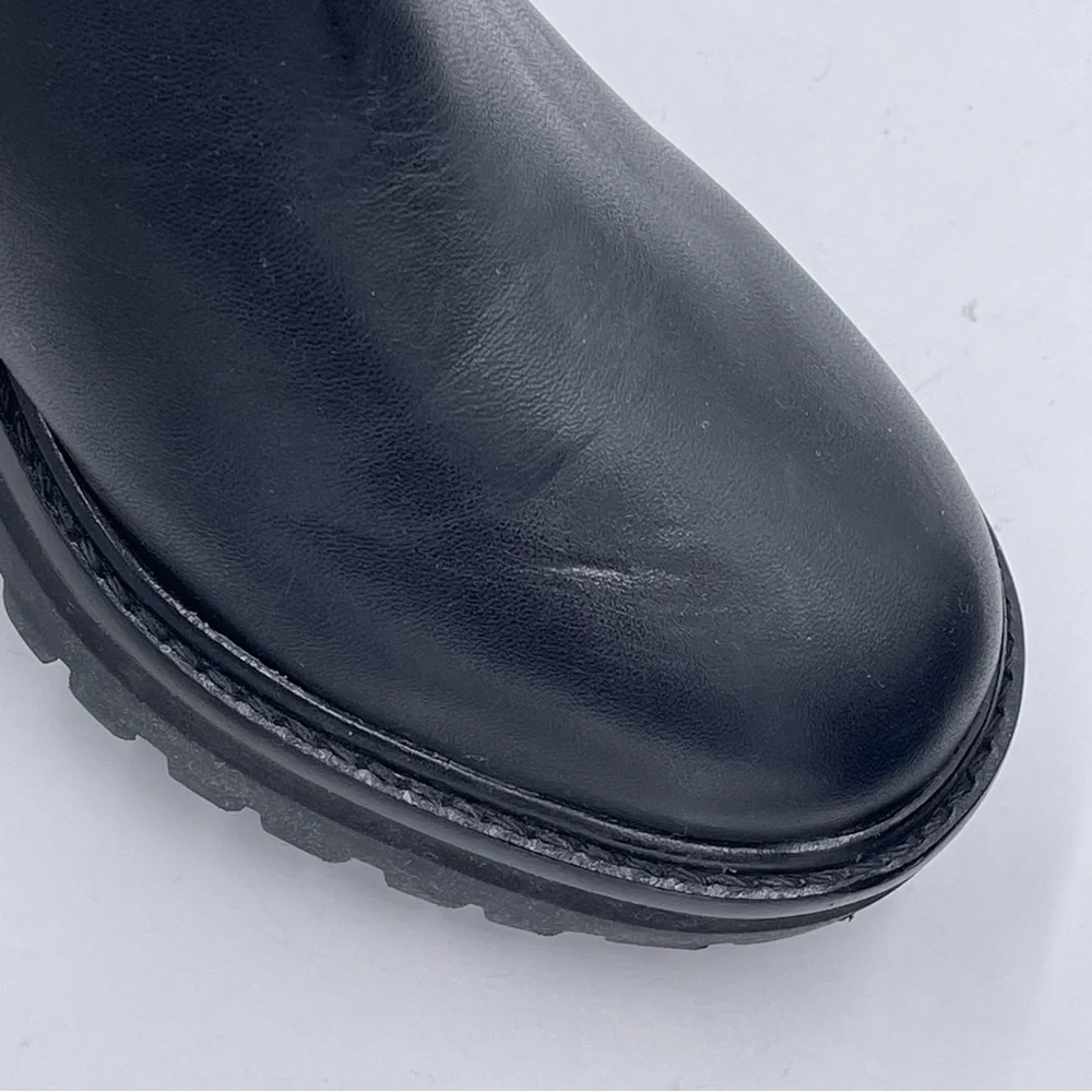 NEW Everlane Black Leather Lug Sole‎ Chelsea Bootie in Size 5.5